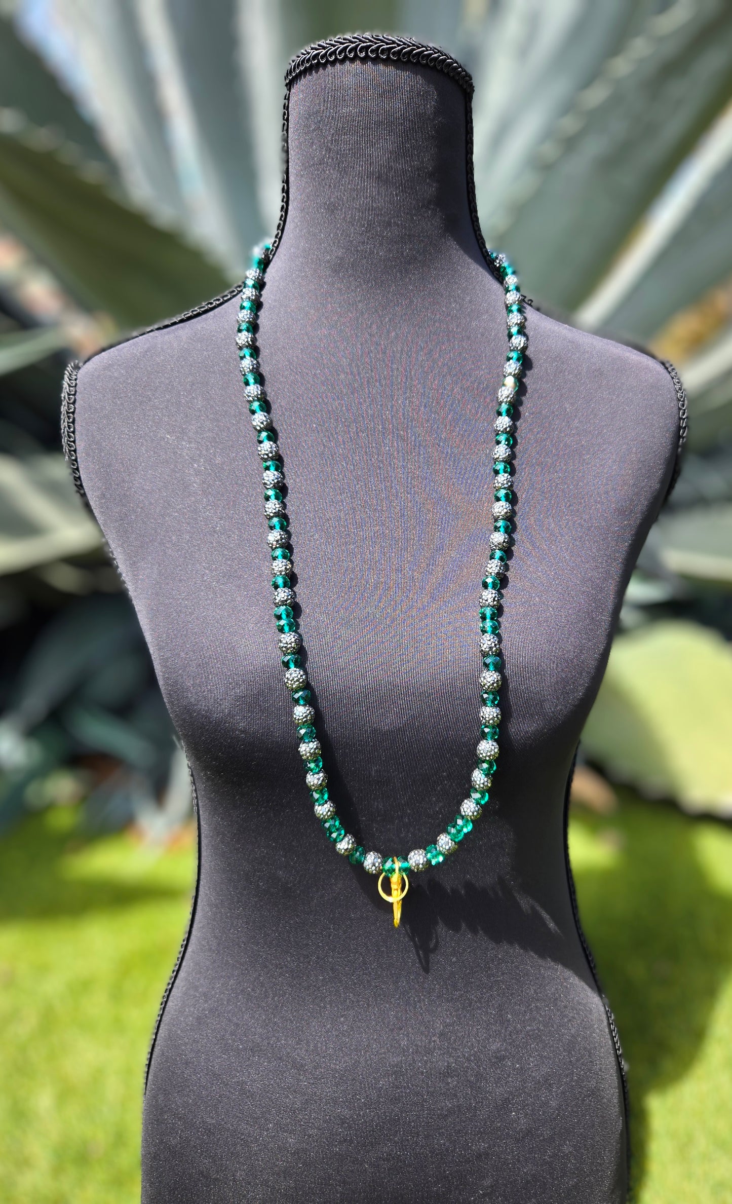 Cord Collection GIVE ME GREEN (GLASS/PLASTIC BEAD)